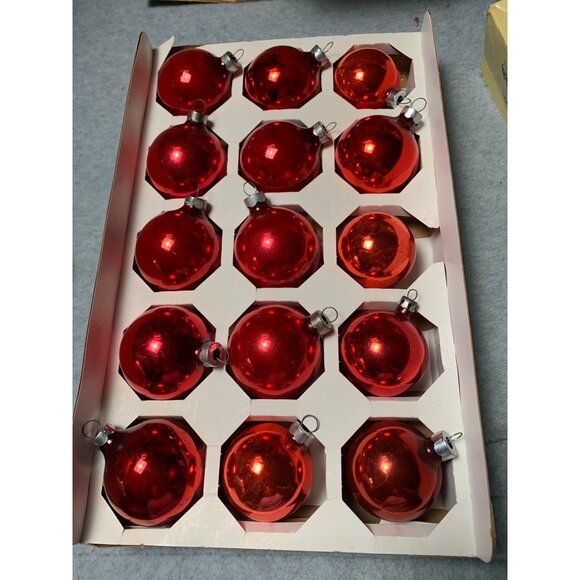 Vintage Holly Glass Christmas Ornaments Value Pack 15 Count 2.5" Diameter Americ - Picture 2 of 6